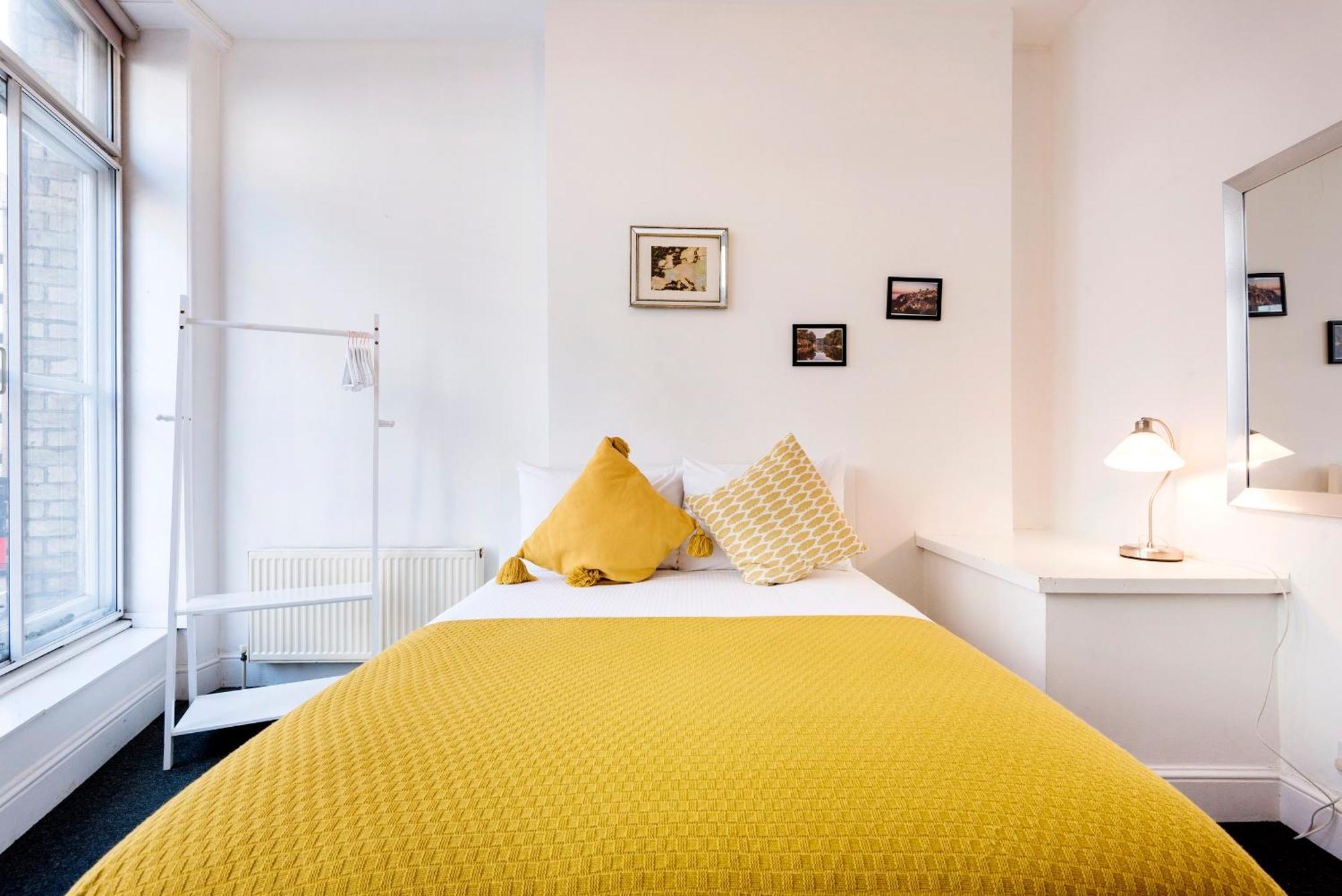 Apartments Are Located In The Heart Of Shoreditch London Exterior photo