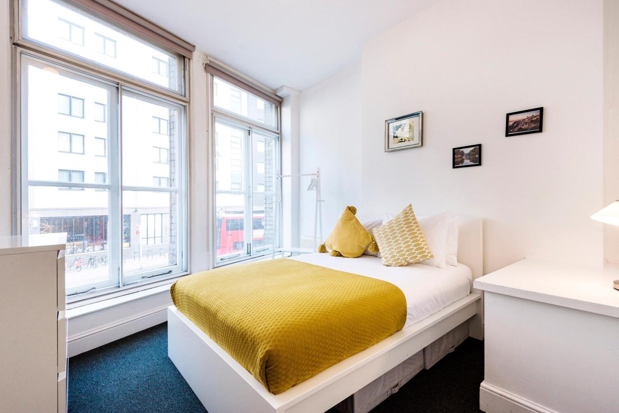 Apartments Are Located In The Heart Of Shoreditch London Exterior photo